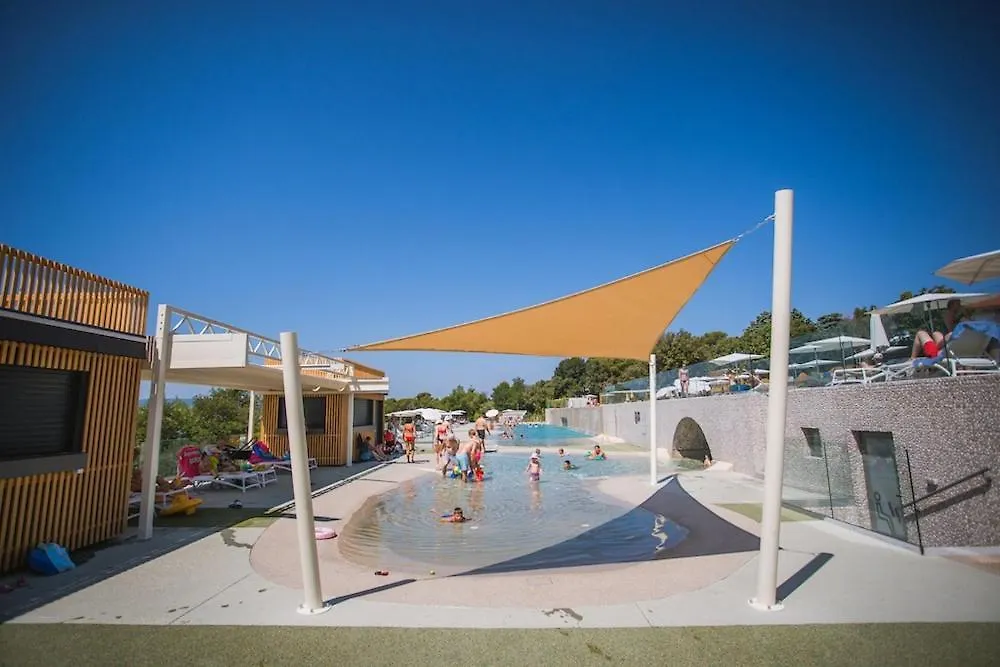 Villa Family Grand De Luxe Mobilhome Selce
